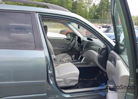 2012 Subaru Forester 2.5X Premium из США, поврежденный, VIN JF2SHADC6CH458662